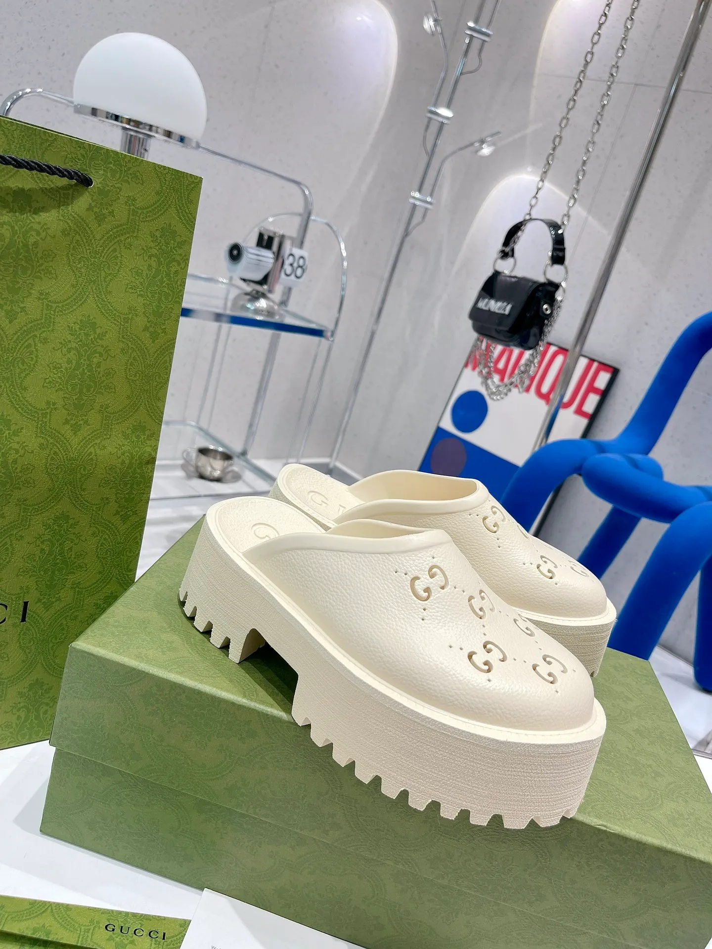 👟👟Ex-factory price 360👟👟 Women's Shoes Women's Clothing Women's Shoes Women's Clothing Women's Shoes Women's Clothing Women's Shoes Factory Women's Shoes Women's Clothes Women's Shoes Women's Clothing GUCCI Gucci 2023 Counter Early Spring Counter Highest Limited Counter New Gucci Punched and Carved Crocs Celebrity Blogger Outfits Xiaohongshu Recommendations Original Mold Purchasing Version Original Punched and Carved Water table: 5.0CM Size: 35-45#
